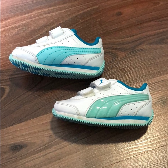 Puma Other - PUMA speed light up power (toddler) 4 white blue